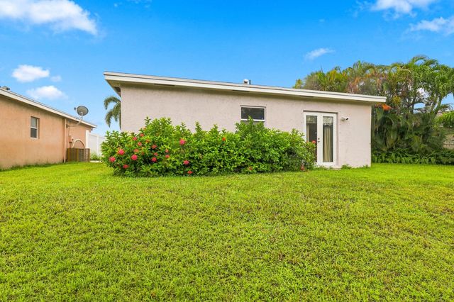 2118 E RIDGE Circle E, Boynton Beach, FL 33435