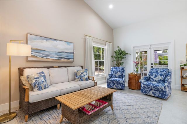 545 Flamevine Lane, Vero Beach, FL 32963