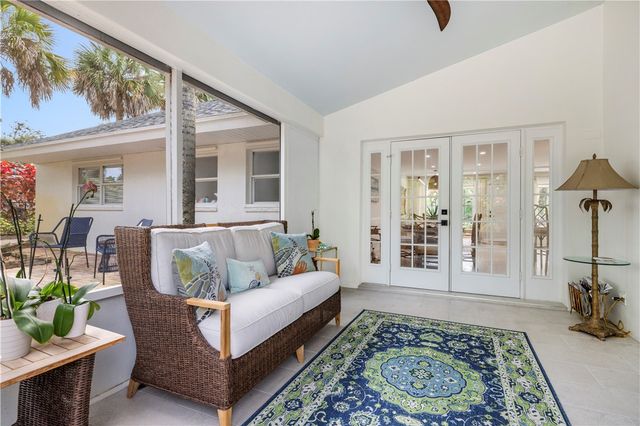 545 Flamevine Lane, Vero Beach, FL 32963