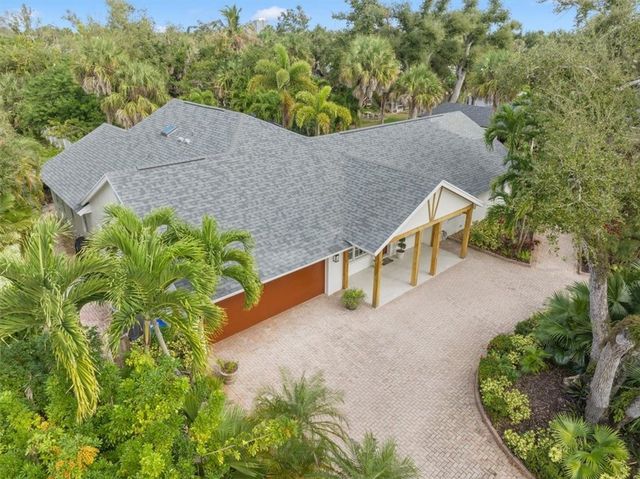 545 Flamevine Lane, Vero Beach, FL 32963