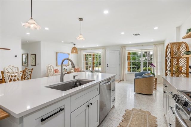 545 Flamevine Lane, Vero Beach, FL 32963