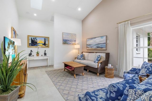 545 Flamevine Lane, Vero Beach, FL 32963