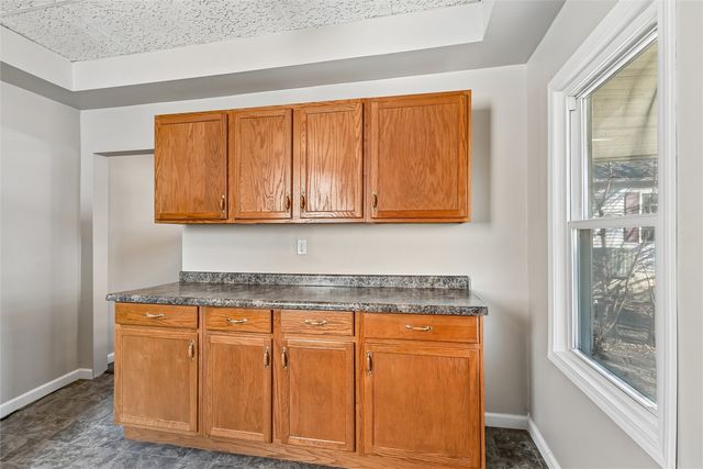 1121 11th Street NW, Cedar Rapids, IA 52405