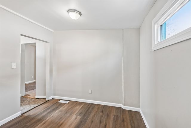 1121 11th Street NW, Cedar Rapids, IA 52405