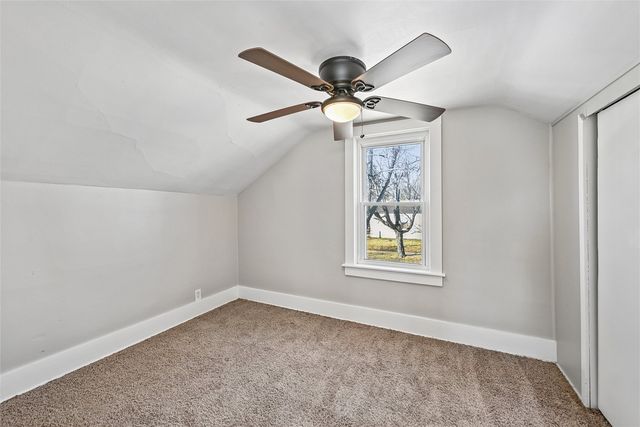 1121 11th Street NW, Cedar Rapids, IA 52405