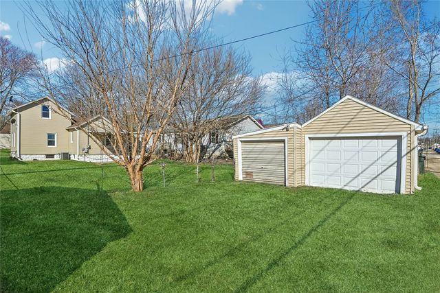 1121 11th Street NW, Cedar Rapids, IA 52405