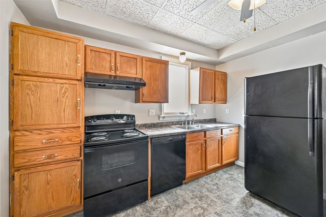 1121 11th Street NW, Cedar Rapids, IA 52405