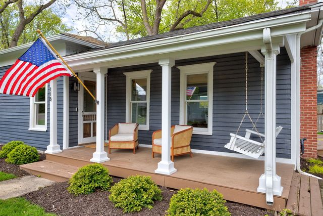 118 S Spring Street, Douglas, MI 49406
