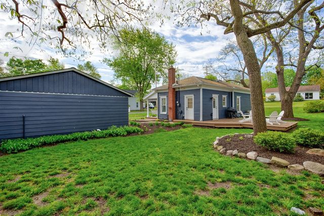 118 S Spring Street, Douglas, MI 49406