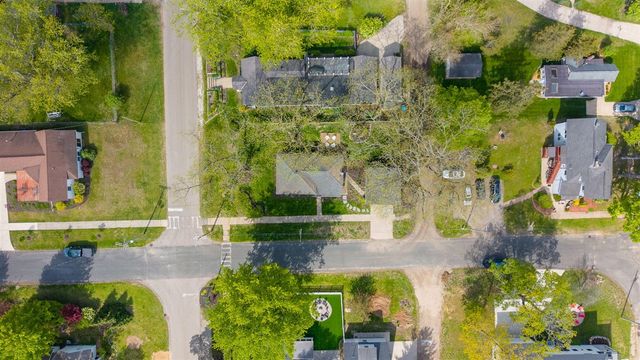 118 S Spring Street, Douglas, MI 49406