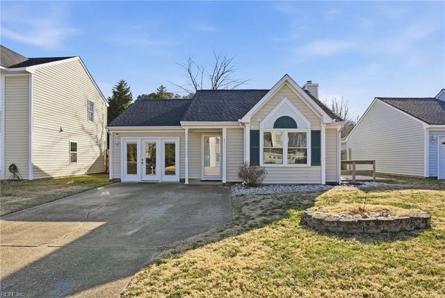 1508 Debbs LN, Chesapeake, VA 23320