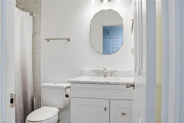 1508 Debbs LN, Chesapeake, VA 23320