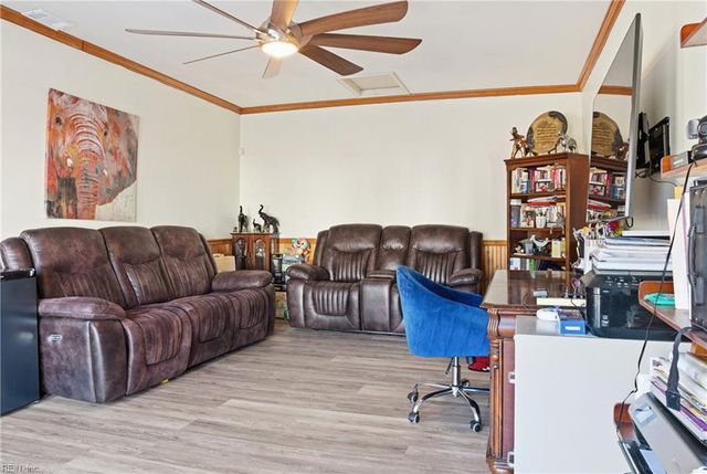 1508 Debbs LN, Chesapeake, VA 23320