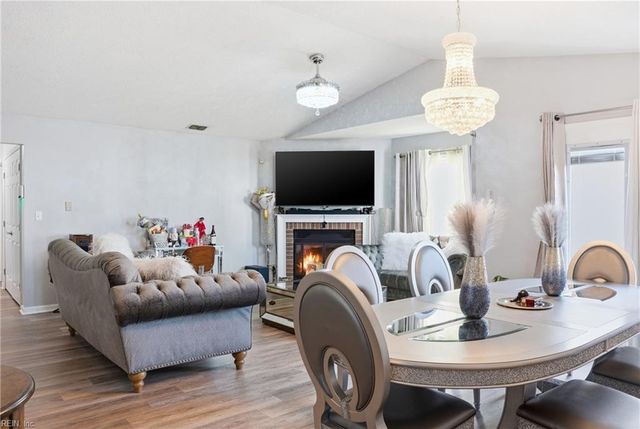 1508 Debbs LN, Chesapeake, VA 23320