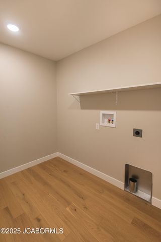 210 PIONEER TRAIL DRIVE, Jefferson City, MO 65109