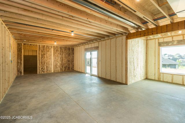 210 PIONEER TRAIL DRIVE, Jefferson City, MO 65109