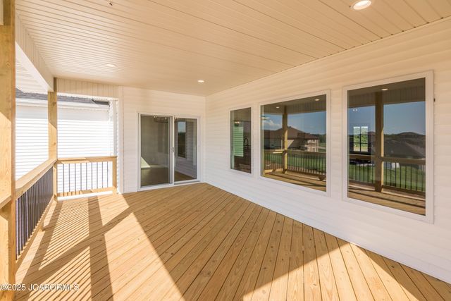 210 PIONEER TRAIL DRIVE, Jefferson City, MO 65109