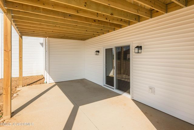 210 PIONEER TRAIL DRIVE, Jefferson City, MO 65109