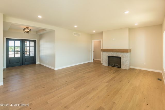 210 PIONEER TRAIL DRIVE, Jefferson City, MO 65109