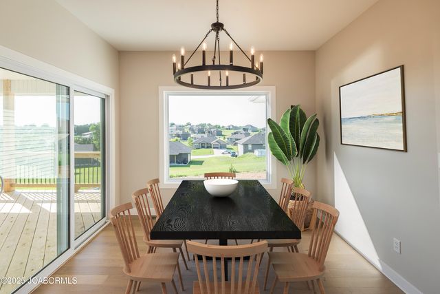 210 PIONEER TRAIL DRIVE, Jefferson City, MO 65109