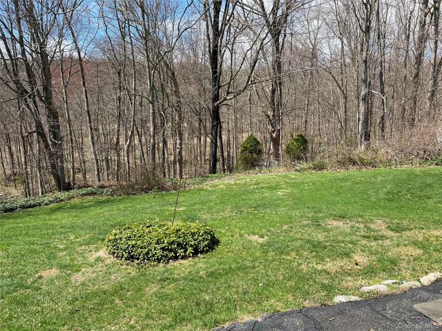 23 Colton Road, Mahopac, NY 10541
