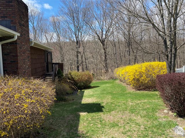 23 Colton Road, Mahopac, NY 10541