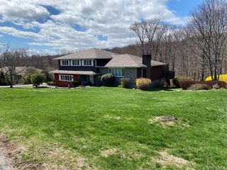 23 Colton Road, Mahopac, NY 10541