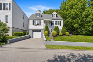 137 Morsemere Terrace 1, Yonkers, NY 10703