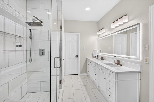 9827 Cliffside Drive, Irving, TX 75063