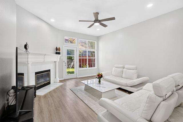 9827 Cliffside Drive, Irving, TX 75063