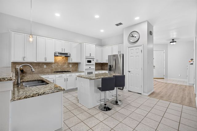 9827 Cliffside Drive, Irving, TX 75063