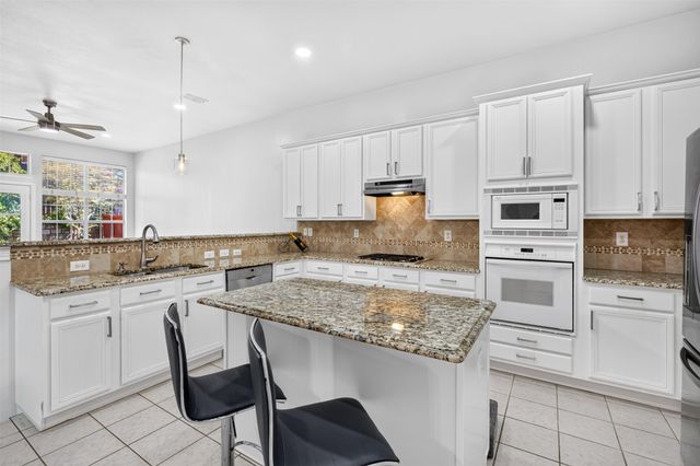 9827 Cliffside Drive, Irving, TX 75063