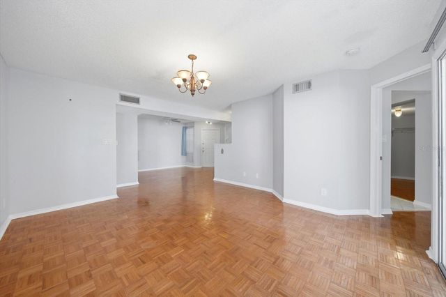 6826 STONES THROW CIRCLE N 11206, St Petersburg, FL 33710