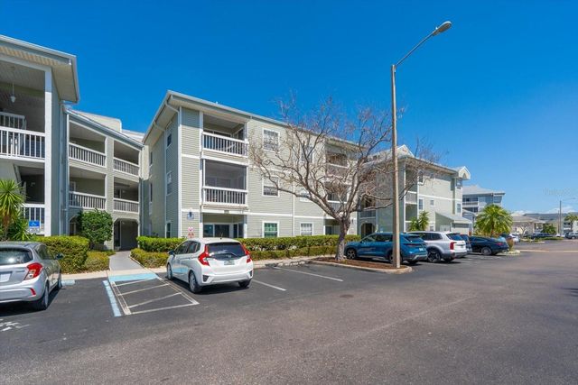 6826 STONES THROW CIRCLE N 11206, St Petersburg, FL 33710