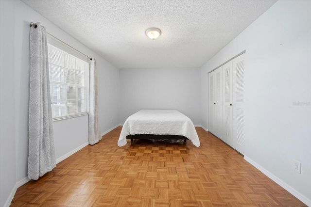 6826 STONES THROW CIRCLE N 11206, St Petersburg, FL 33710