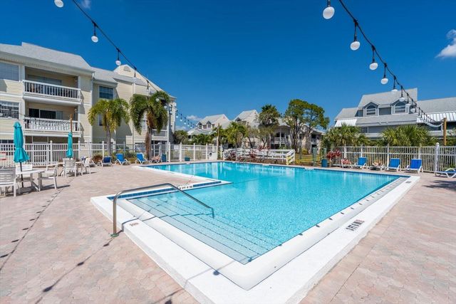 6826 STONES THROW CIRCLE N 11206, St Petersburg, FL 33710