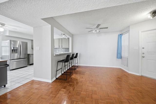 6826 STONES THROW CIRCLE N 11206, St Petersburg, FL 33710