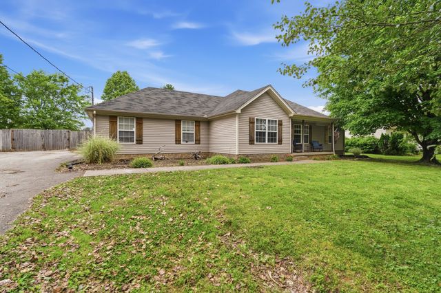 3006 Arthur Dr, Murfreesboro, TN 37127