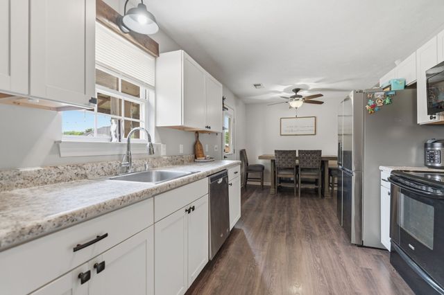 3006 Arthur Dr, Murfreesboro, TN 37127