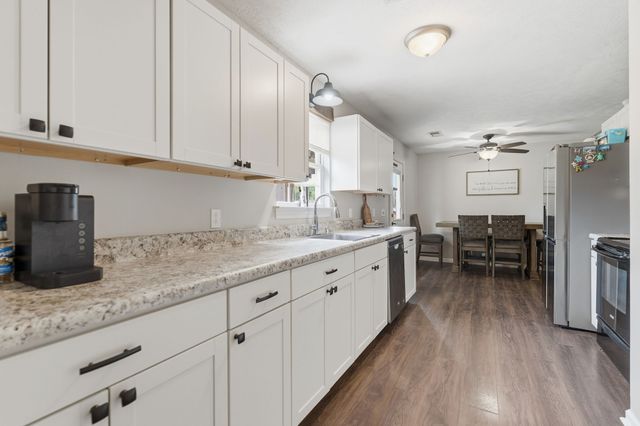 3006 Arthur Dr, Murfreesboro, TN 37127