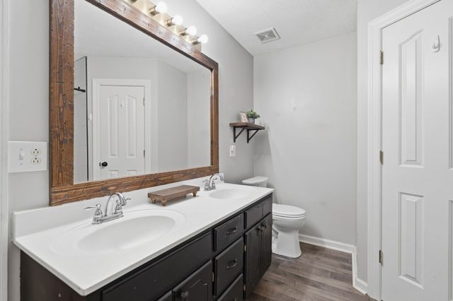 3006 Arthur Dr, Murfreesboro, TN 37127