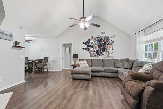 3006 Arthur Dr, Murfreesboro, TN 37127