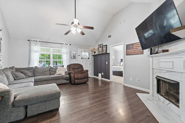 3006 Arthur Dr, Murfreesboro, TN 37127