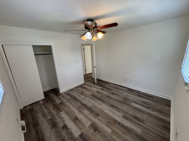 129 Lorraine Dr, Gallatin, TN 37066