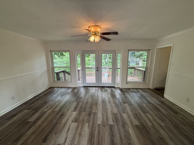 129 Lorraine Dr, Gallatin, TN 37066
