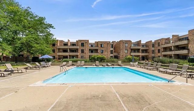 1912 Prairie Square 309A, Schaumburg, IL 60173