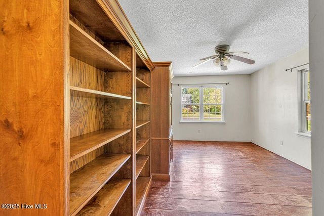 707 Christine Avenue, Jacksonville, NC 28540