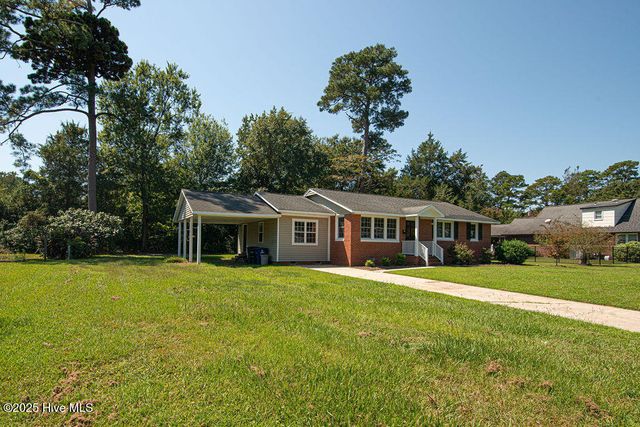 707 Christine Avenue, Jacksonville, NC 28540