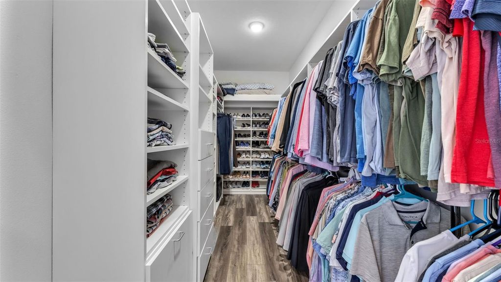 Image 18 of property listing at 6472 EVERGREEN PARK DRIVE, Lakeland, FL 33813