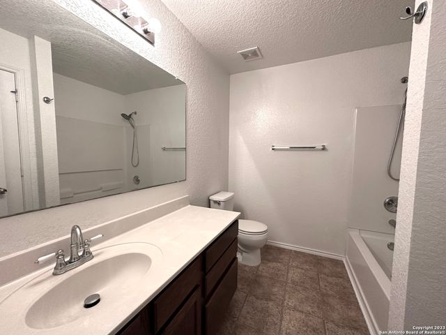 6038 VALPARAISO WAY, San Antonio, TX 78249